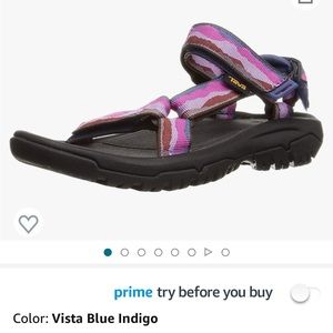 🎊NEW🎊 Sz 6 Teva Sandals